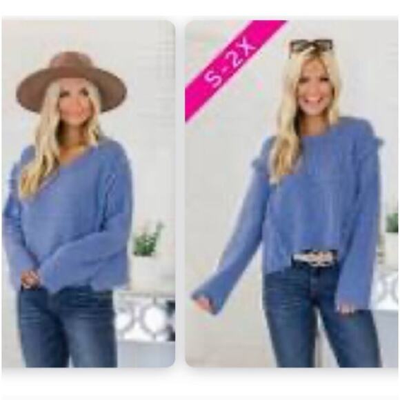 Pink Lily Sweaters - Pink Lily Blue Fringe Sweater Size Large